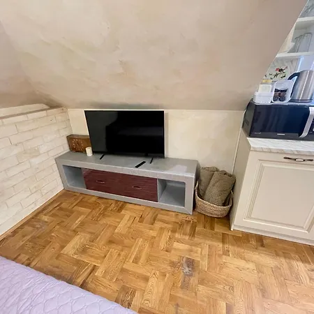 'shell' Flat In The Center Burgas