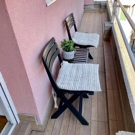 'shell' Flat In The Center Burgas City